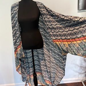 Gorgeous kimono w/sleeve